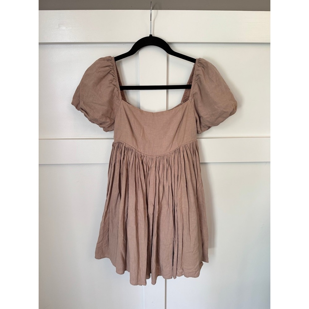 Mable size‎ small tan mini dress with bubble sleeves